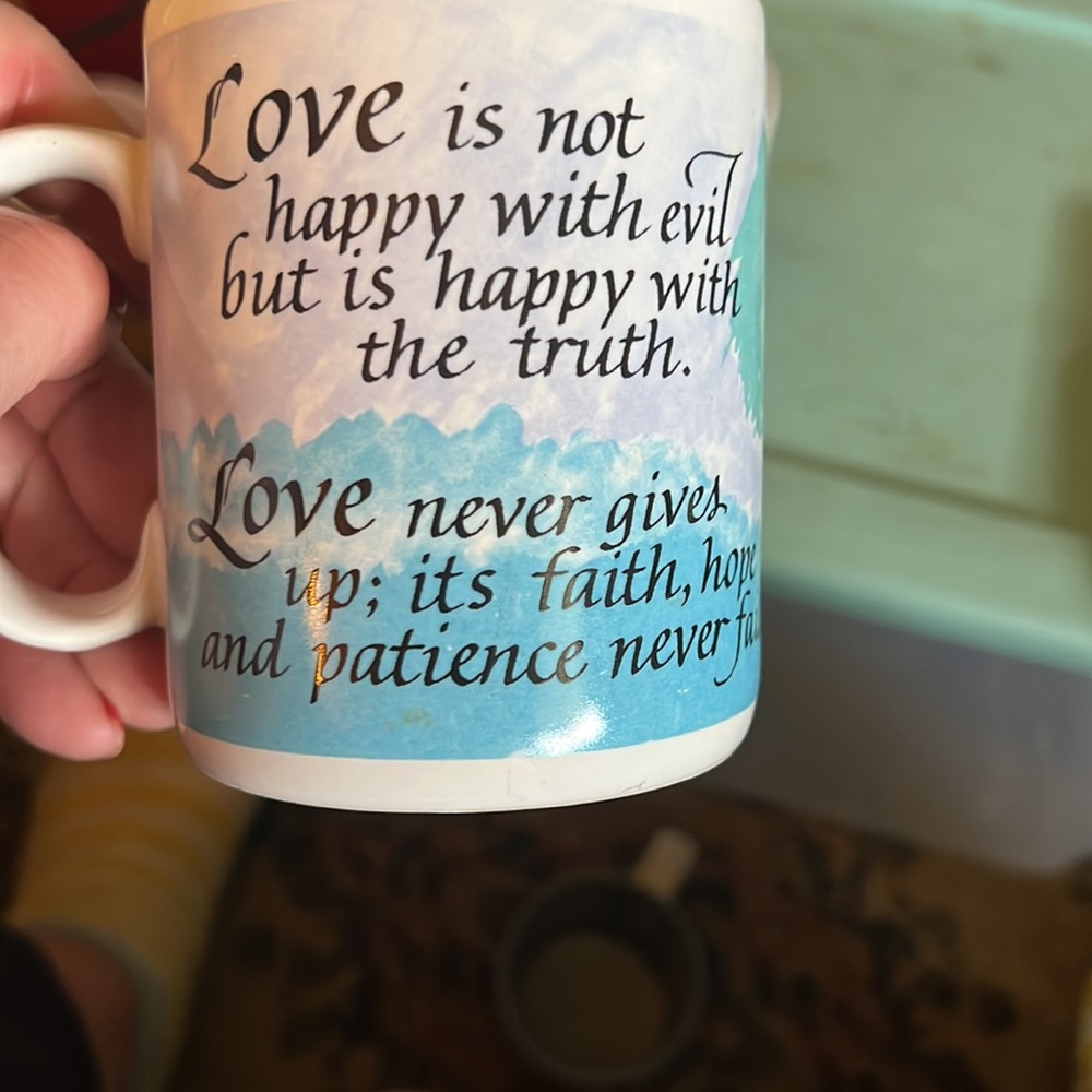 Mugs - Picture 3 of 5